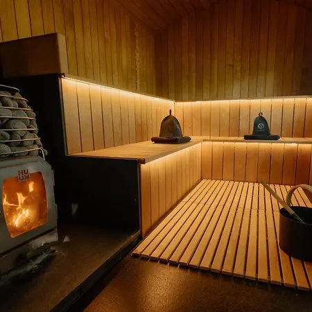 Lapwing Riverdale 木屋